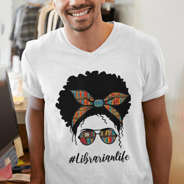 Librarian Teacher Messy Bun Life Book Library Back To School Men's V-Neck T-Shirt