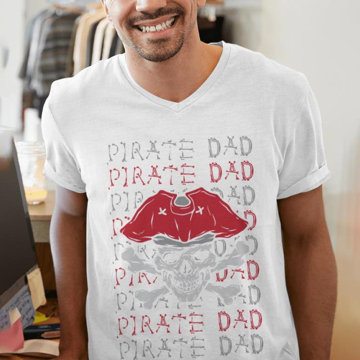 Pirate Dad Skull And Crossbones Tampa Gasparilla Captain Men's V-Neck T-Shirt Pirate Dad Skull And Crossbones Tampa Gasparilla Captain Men's V-Neck T-Shirt
