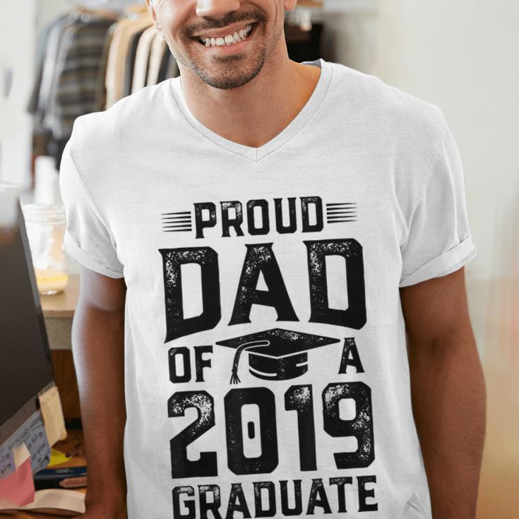 Proud Dad Of A Class 2019 GraduateShirt Graduation Men's V-Neck T-Shirt