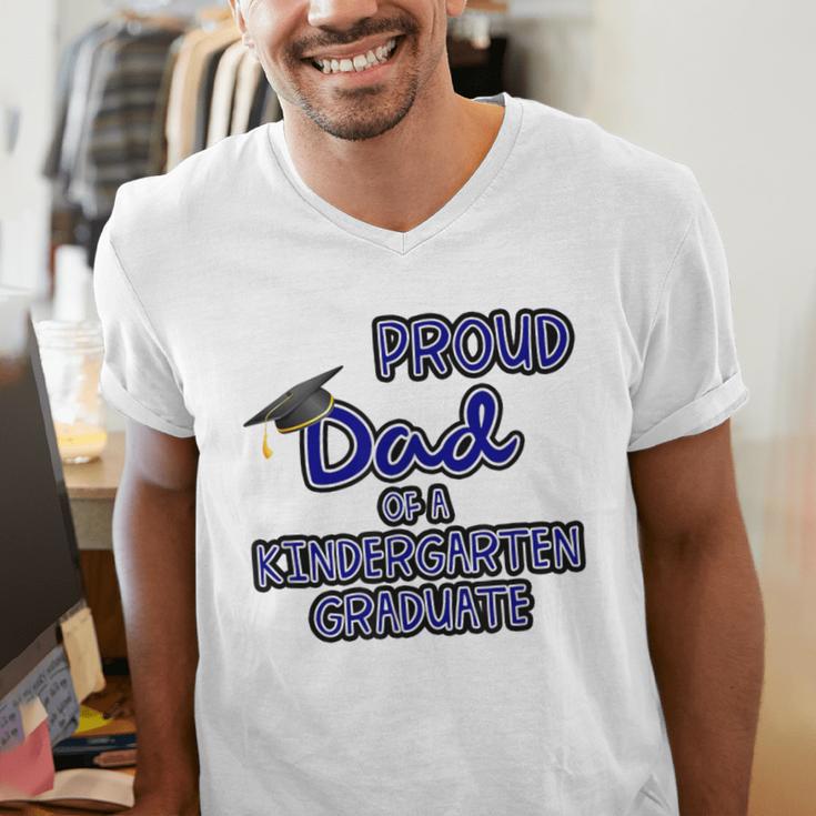 Proud Dad Of a Kindergarten Graduate Graduation TShirt Men's V-Neck T-Shirt
