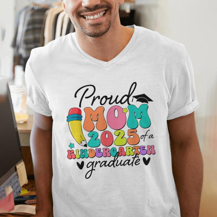 Proud Mom Class Of 2025 Kindergarten Graduate Graduation Men's V-Neck T-Shirt