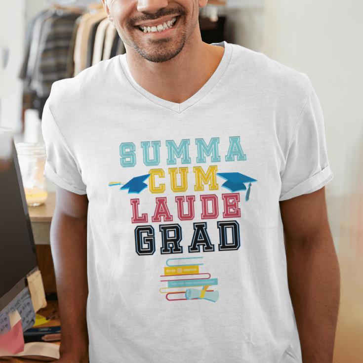 Proud Summa Cum Laude Grad College Graduation T-Shirt Men's V-Neck T-Shirt