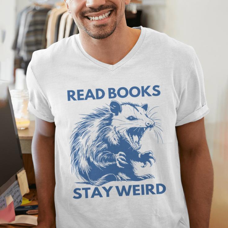 Read Books Stay Weird Men's V-Neck T-Shirt Read Books Stay Weird Men's V-Neck T-Shirt
