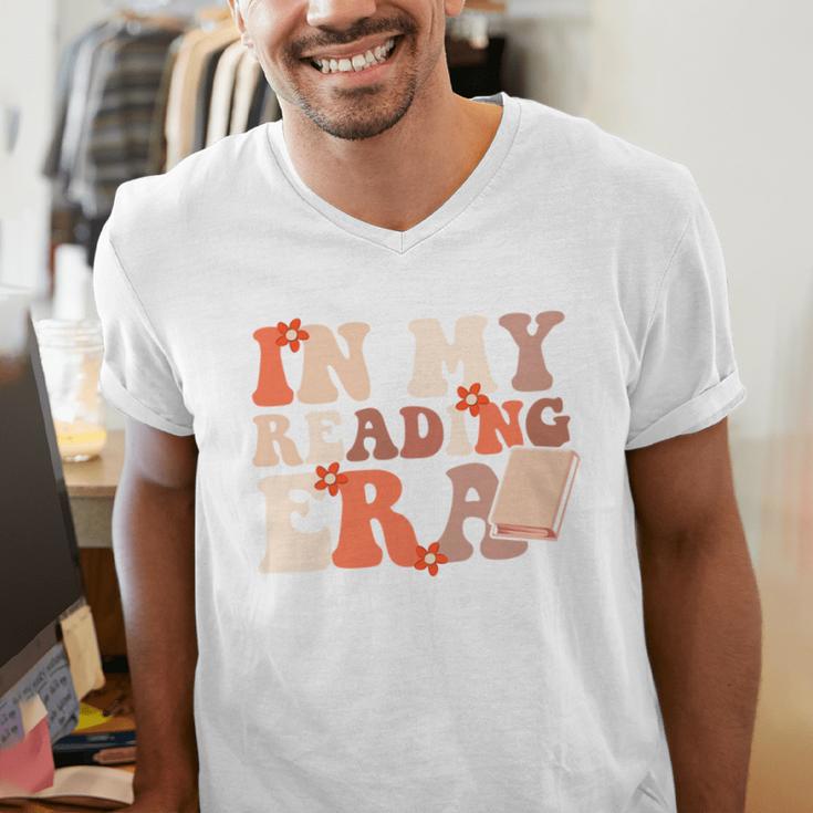 In My Reading Era Groovy Book Lovers Library Reading Women Men's V-Neck T-Shirt