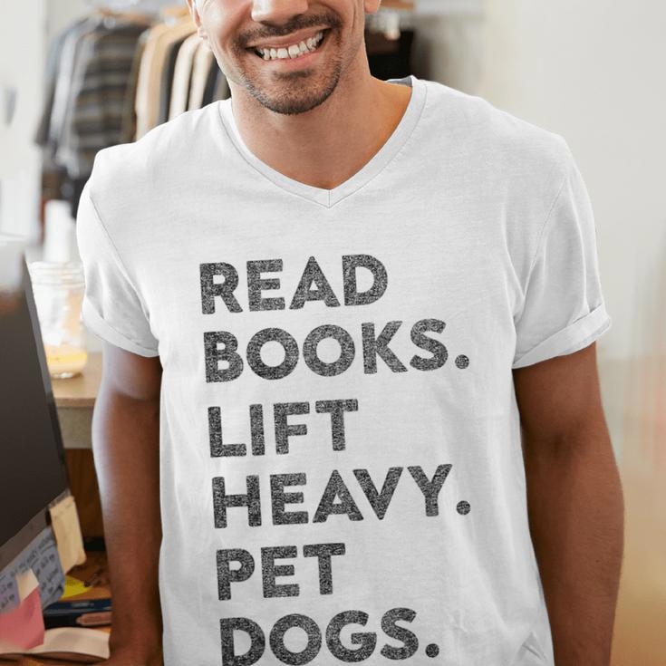 Retro Gym Book Lover Read Books Lift Heavy Pet Dogs Men's V-Neck T-Shirt