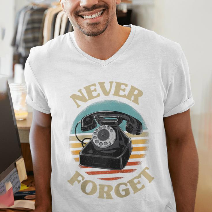 Retro Phone Never Forget Nostalgia Vintage Raglan Baseball Tee Men's V-Neck T-Shirt Retro Phone Never Forget Nostalgia Vintage Raglan Baseball Tee Men's V-Neck T-Shirt