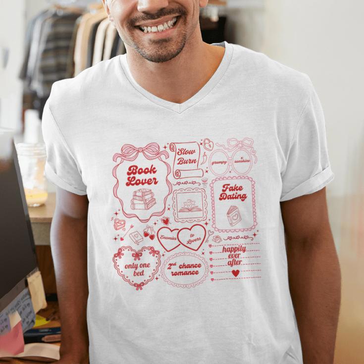 Romance Book Tropes Men's V-Neck T-Shirt