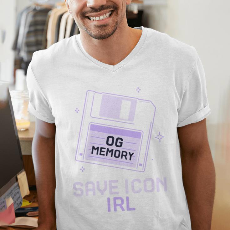 Save Icon IRL Retro Tech Humor Floppy Disk 90s Nostalgia Men's V-Neck T-Shirt