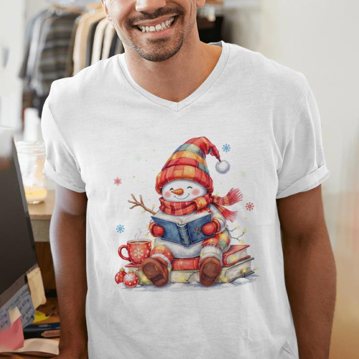 Snowman Reading Books Lovers Christmas Librarian Bookworm Men's V-Neck T-Shirt Snowman Reading Books Lovers Christmas Librarian Bookworm Men's V-Neck T-Shirt