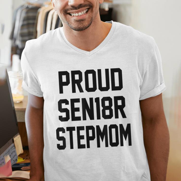 Stepmom Stepmother SEN18R Grad Senior Graduation Party Shirt Men's V-Neck T-Shirt