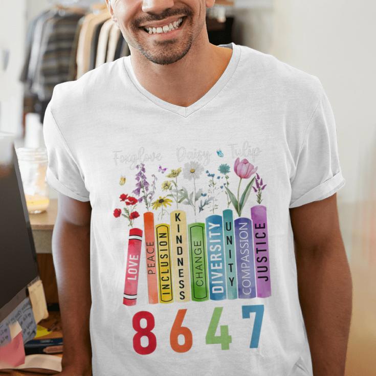 Subtle Floral Foxglove Daisy Tulip Book Lover Men's V-Neck T-Shirt