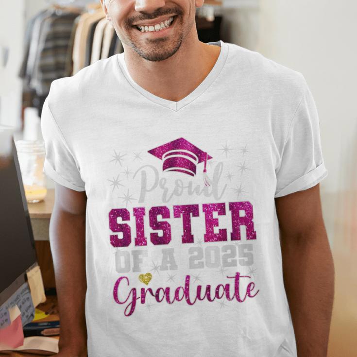 Super Proud Sister Of 2025 Graduate Senior Graduation Family Premium Tri-Blend Men's V-Neck T-Shirt