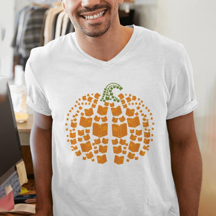 Vintage Book Pumpkin Autumn Fall Librarians Bookworm Teacher Men's V-Neck T-Shirt