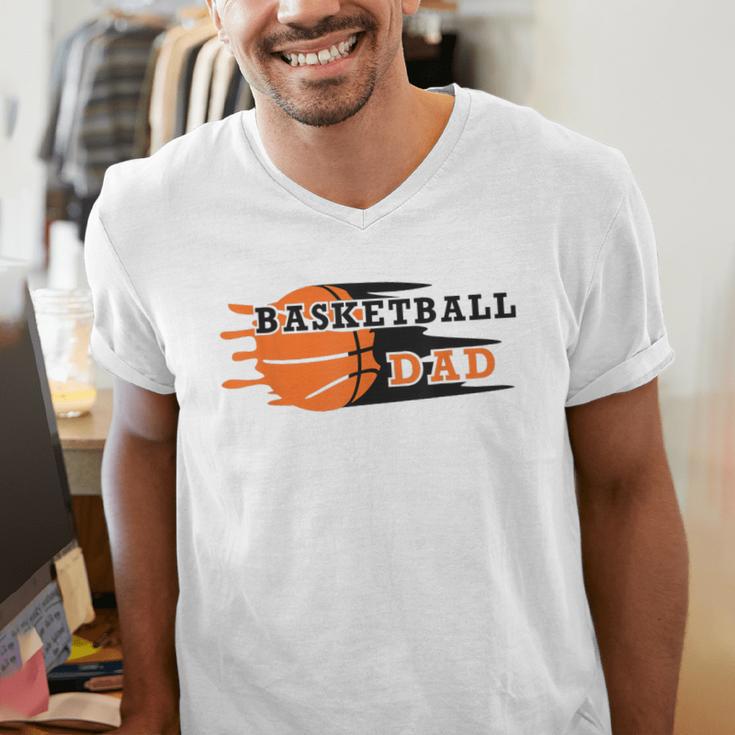 Vintage Proud Basketball Dad Fathers Day Basketball Player Men's V-Neck T-Shirt