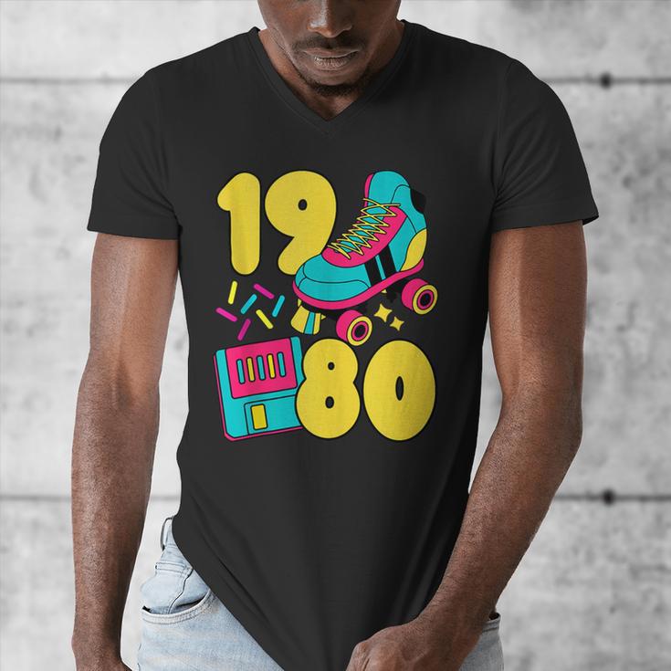 1980 Retro Raised In The 80s Old School Nostalgia Vibes Men's V-Neck T-Shirt