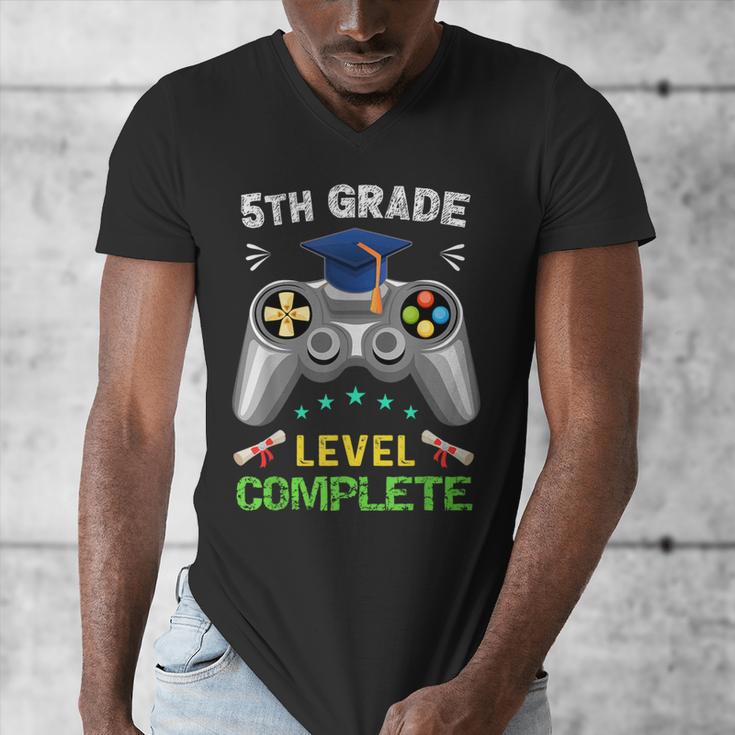 5th Grade Level Complete Gaming Graduation Class 2023 Gamer Men's V-Neck T-Shirt