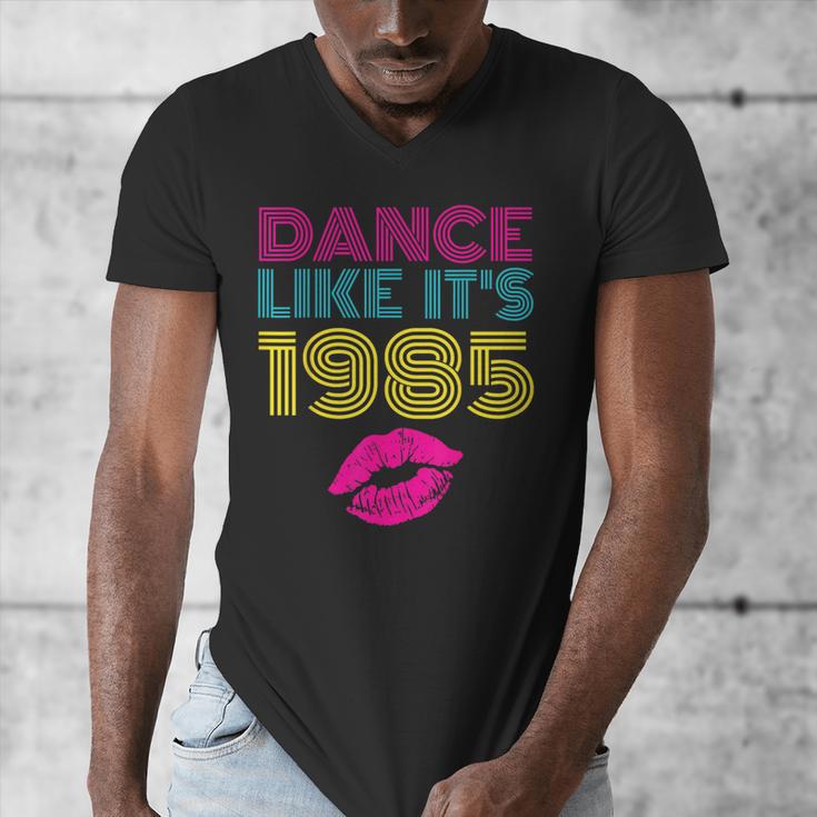 80s Outfit Women Nostalgia Eighties Party Men's V-Neck T-Shirt