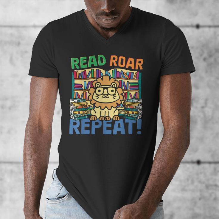 Animals Read Reading Book Library First Day Of School Kids Men's V-Neck T-Shirt Animals Read Reading Book Library First Day Of School Kids Men's V-Neck T-Shirt