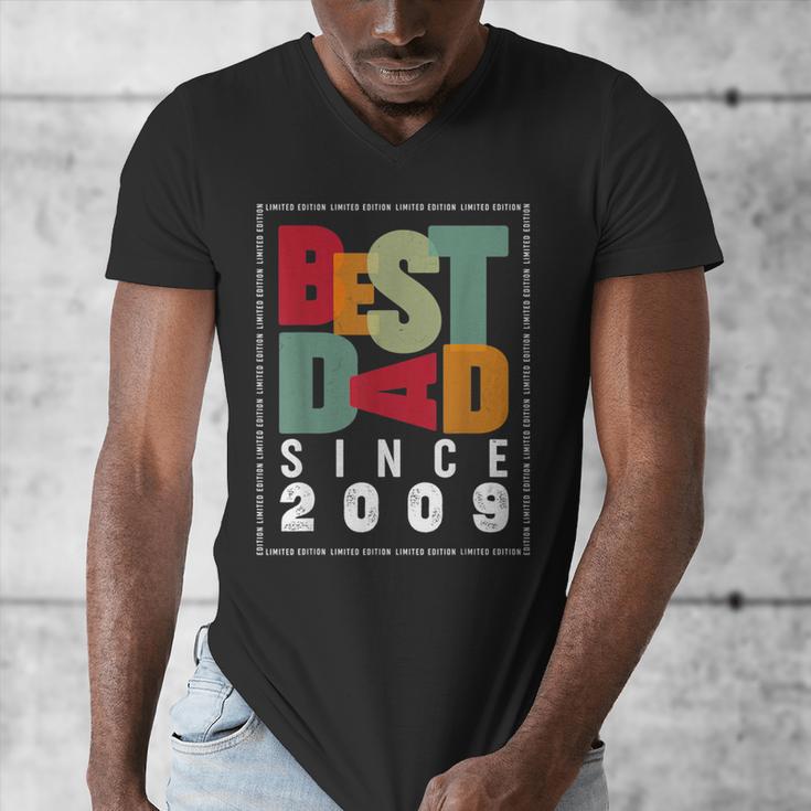 Best Dad Since 2009 Fathers Day Retro Vintage Men's V-Neck T-Shirt