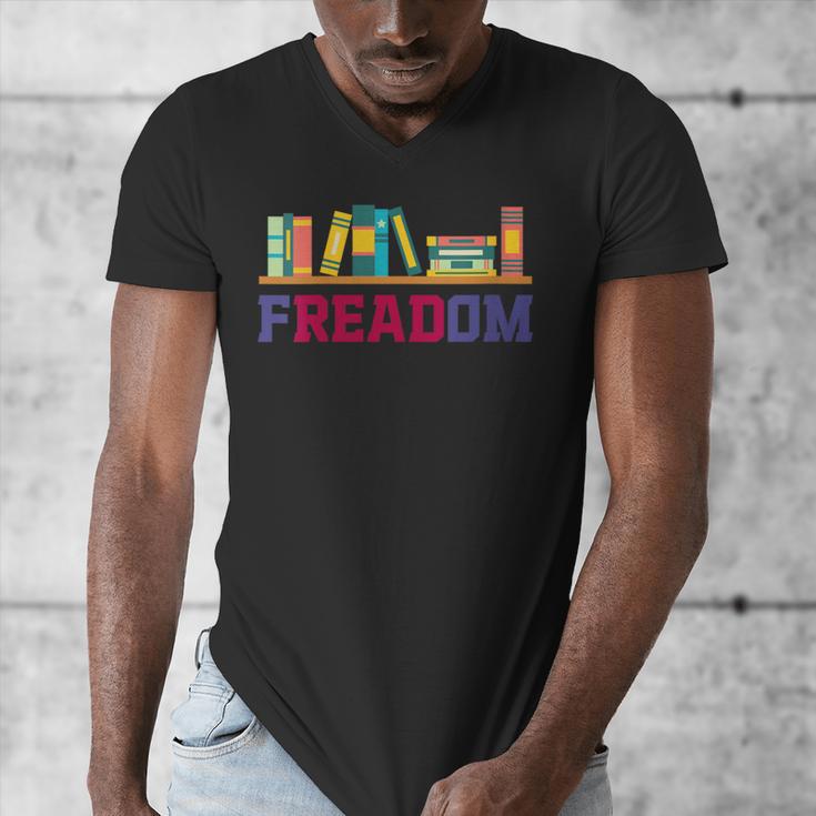 Book Lover Freedom Librarian Vintage Retro Reading Present Men's V-Neck T-Shirt