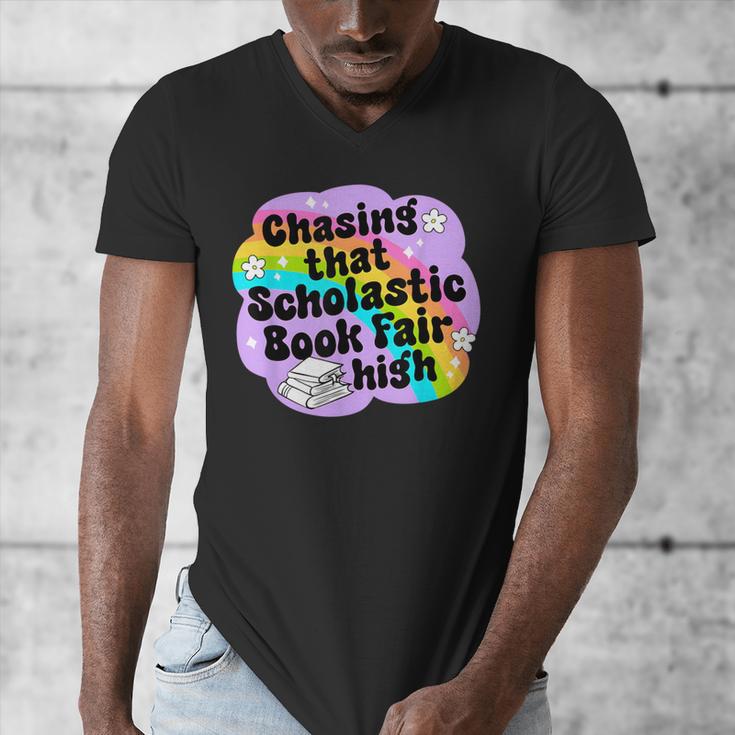Chasing That Scholastic Book Fair High Book Lovers Men's V-Neck T-Shirt