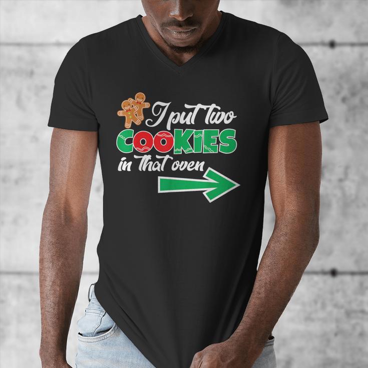 Christmas Twins Expecting Dad T-Shirt Pregnant Wife Tee Men's V-Neck T-Shirt