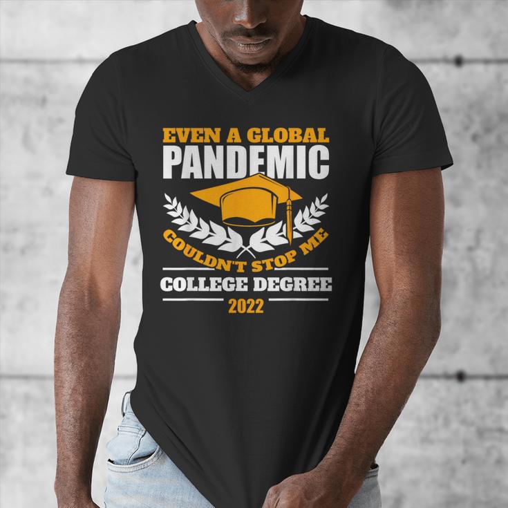 College Degree 2022 Graduation Graduate Men's V-Neck T-Shirt