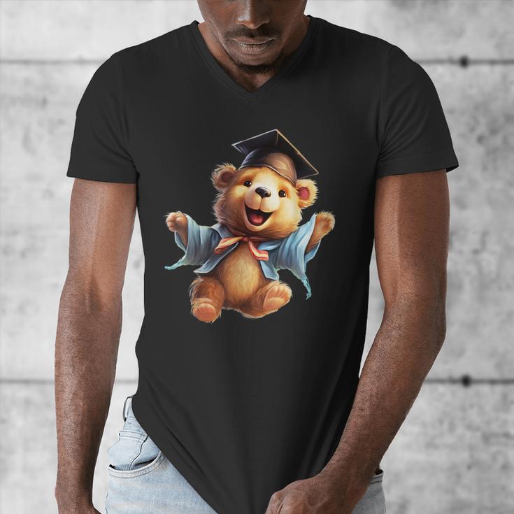 Cute Graduation Bear To Celebrate Your Graduate Men's V-Neck T-Shirt
