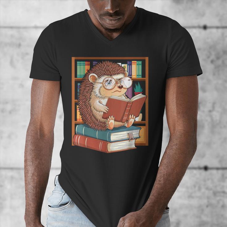 Cute Hedgehog Book Nerd Men's V-Neck T-Shirt
