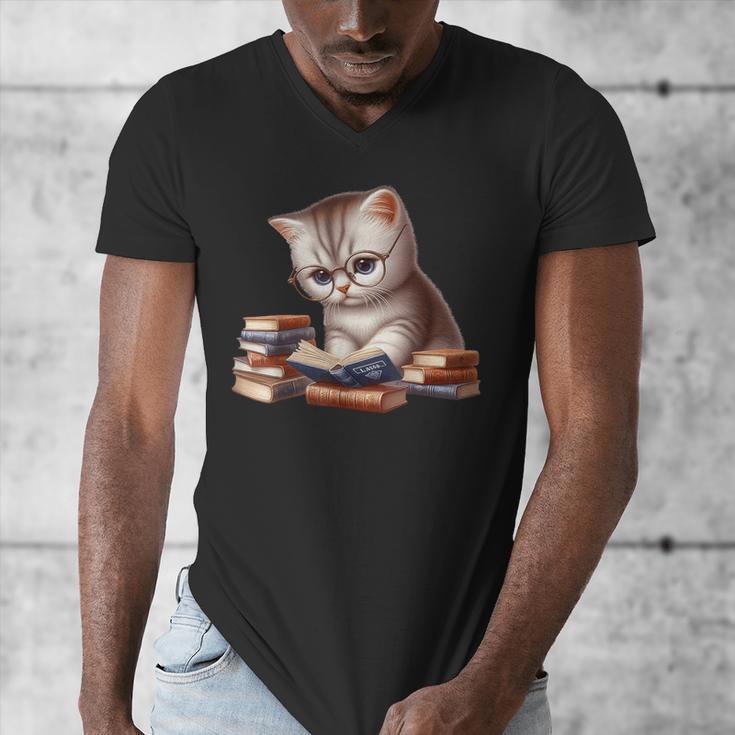 Cute Kitten Bookworm Adorable Cat With Glasses Reading Book Men's V-Neck T-Shirt Cute Kitten Bookworm Adorable Cat With Glasses Reading Book Men's V-Neck T-Shirt