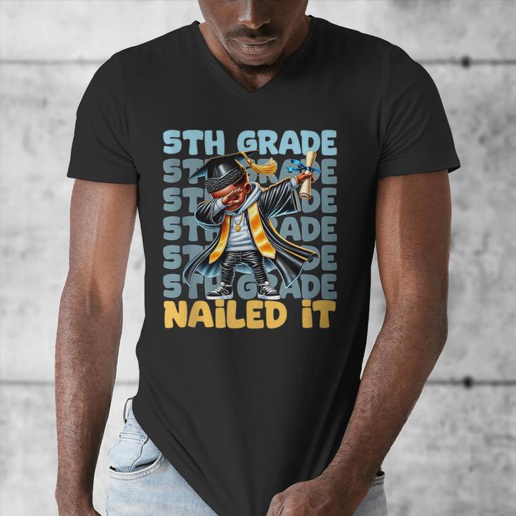 Dabbing Graduation Boy 5th Grade Nailed It Class Of 2025 Men's V-Neck T-Shirt