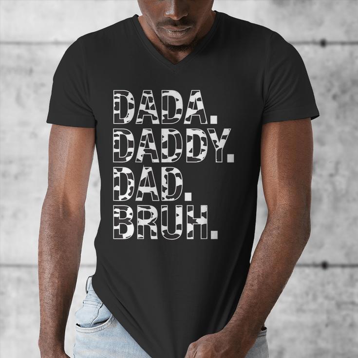 Dad Dada Daddy Bruh Papa Cow Daddy Love Cows Dad Cow Print Men's V-Neck T-Shirt