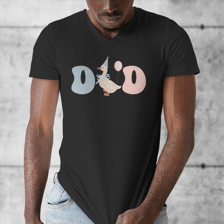 Dad Daddy Of The Birthday Silly Goose Family Men's V-Neck T-Shirt