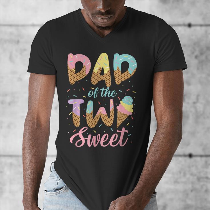 Dad Of The Two Sweet Birthday Girl Ice Cream Lovers 2nd Men's V-Neck T-Shirt