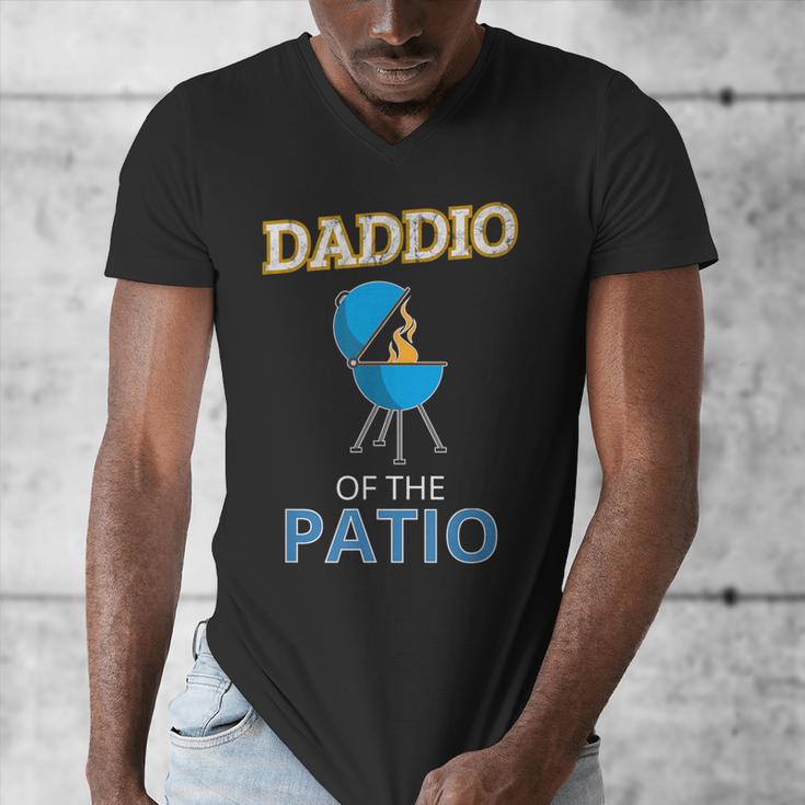 Daddio Of The Patio Fathers Day BBQ Grill Dad Men's V-Neck T-Shirt