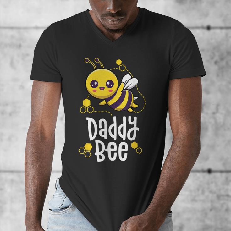 Family Bee Shirts Dad Daddy First Bee Day Outfit Birthday Men's V-Neck T-Shirt