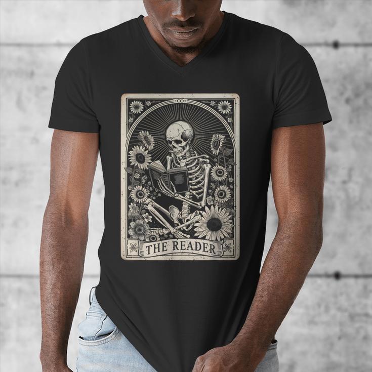 Floral The Reader Tarot Card Skeleton Reading Book Men's V-Neck T-Shirt