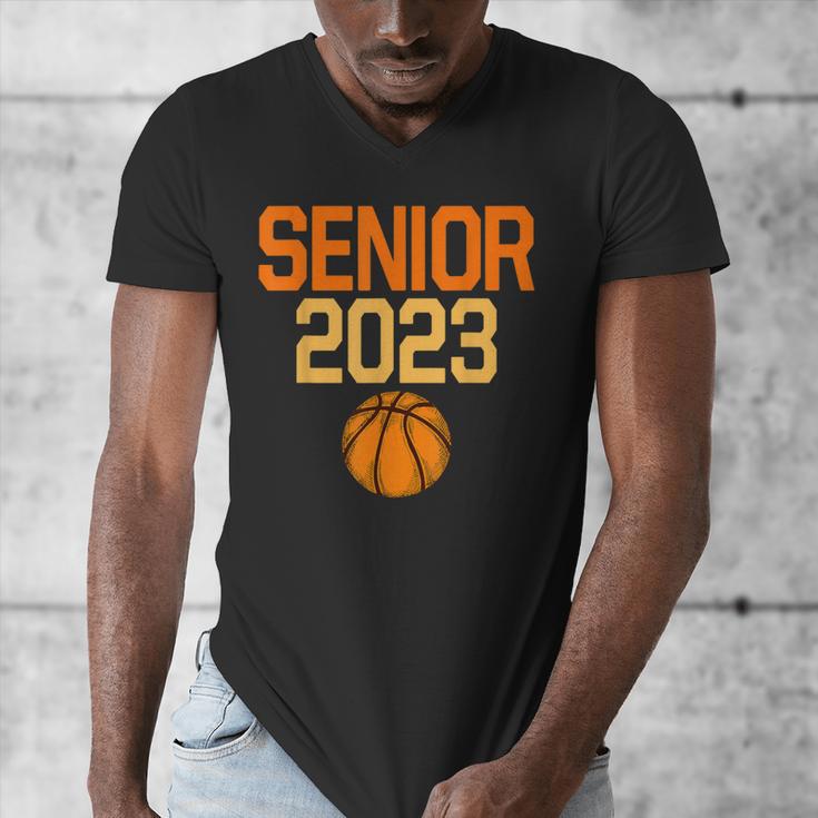 Graduate Senior Class 2023 Basketball Player Graduation Grad Men's V-Neck T-Shirt
