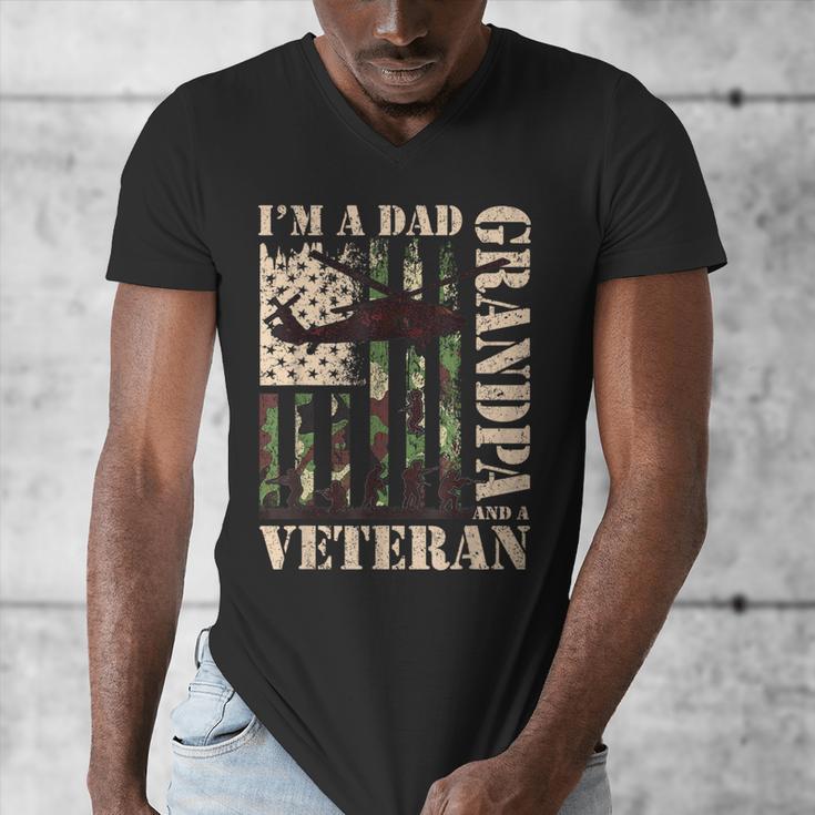 Grandpa Veteran Fathers Day Dad Veteran Camo American Flag Men's V-Neck T-Shirt