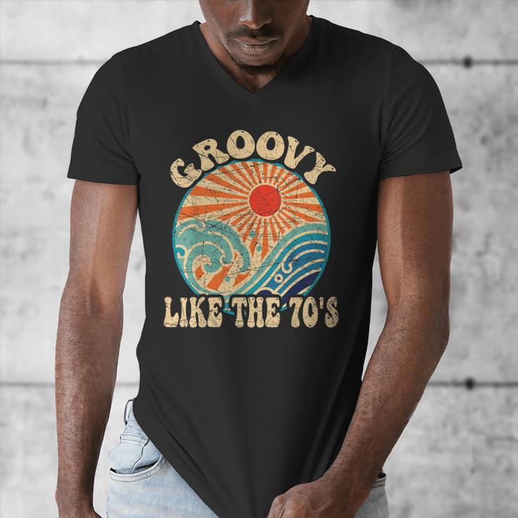 Groovy Like The 70s Aesthetic Nostalgia 1970's Retro Men's V-Neck T-Shirt