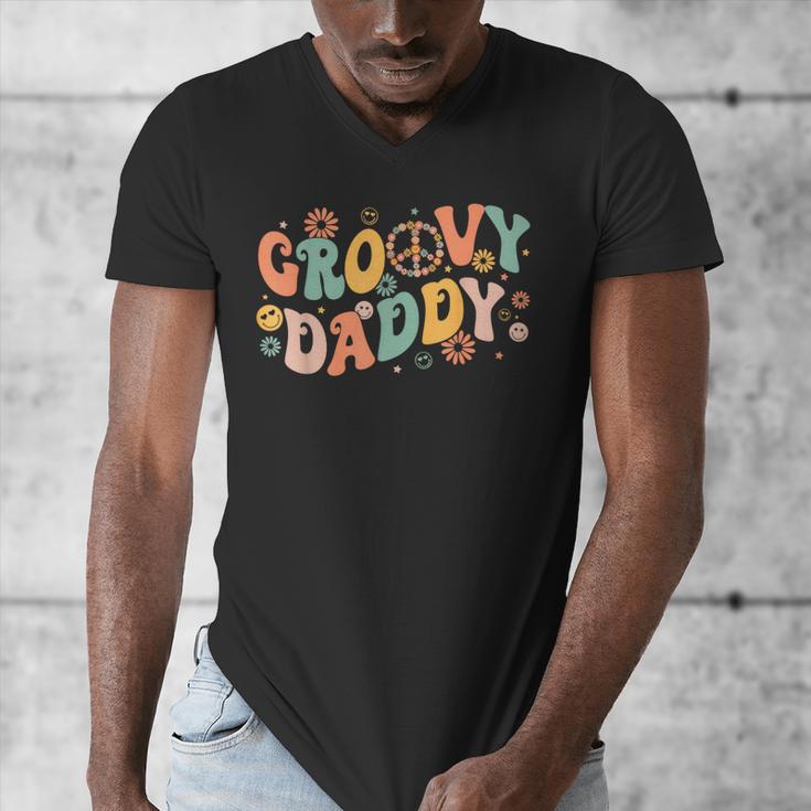 Groovy Daddy Birthday Party Peace Sign Dad 60s 70s Hippie Men's V-Neck T-Shirt