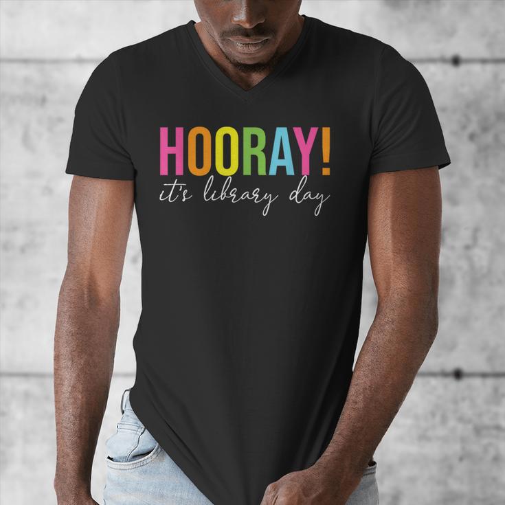 Hooray It's Library Day Teacher Reader Books Back To School Men's V-Neck T-Shirt