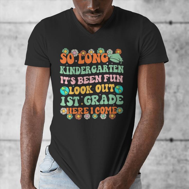 Kids So Long Kindergarten 1st Grade Here I Come Graduation Groovy Men's V-Neck T-Shirt
