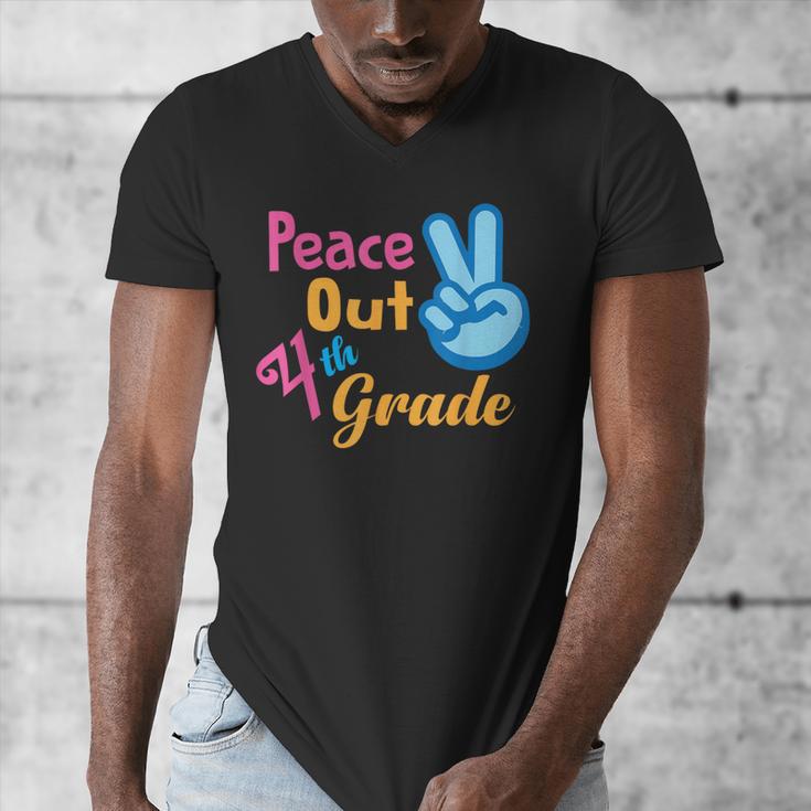 Last Day Of School Peace Out Grade 4 Graduation Kids Men's V-Neck T-Shirt