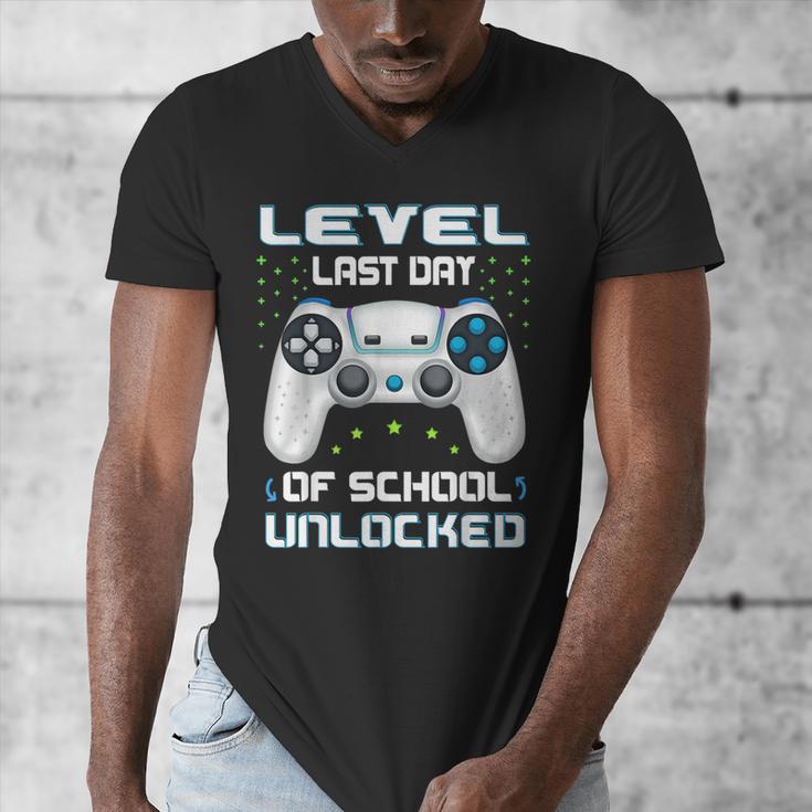 Last Days Of School Graduation Kindergarten Gamer Boys Kids Men's V-Neck T-Shirt
