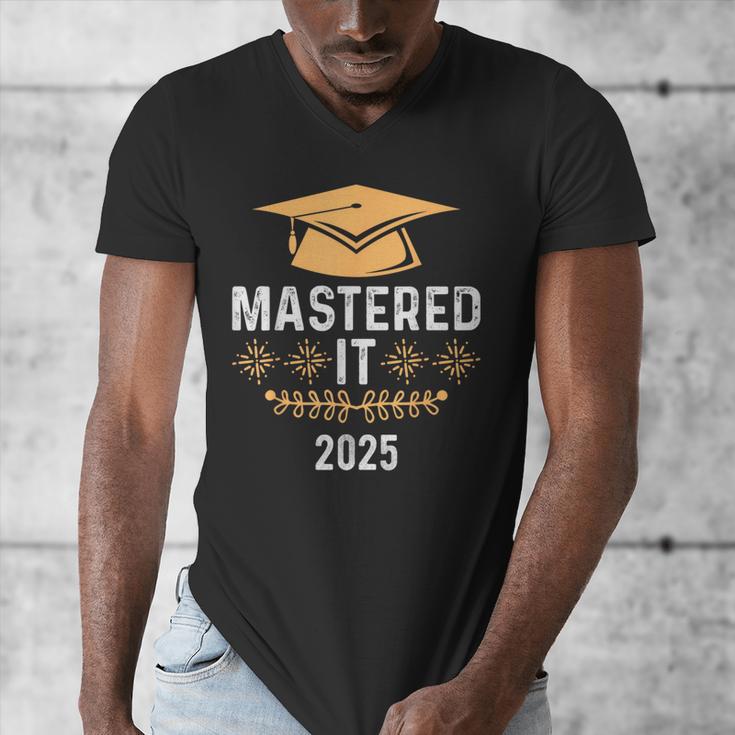 Mastered It 2025 Masters Degree Graduation Graduate Mba Men's V-Neck T-Shirt