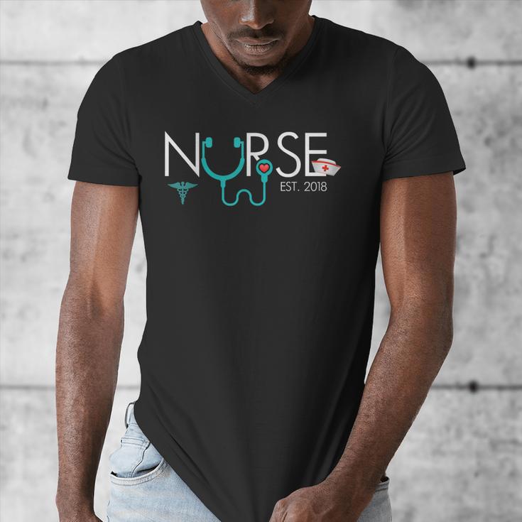 New Nurse Est 2018 School Graduation Nursing Men's V-Neck T-Shirt