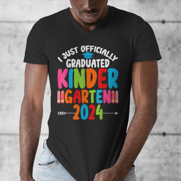 I Officially Graduated Kindergarten Graduation 2024 Men's V-Neck T-Shirt