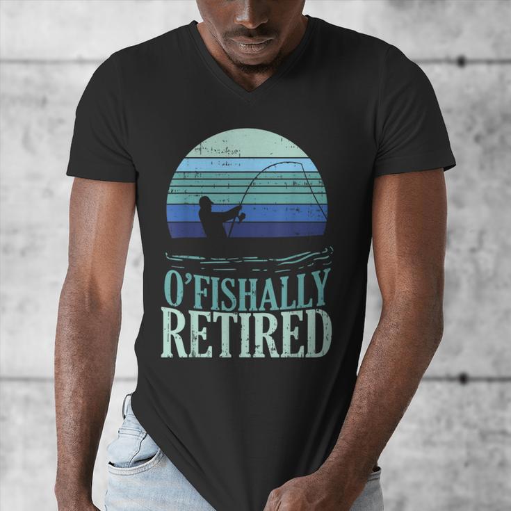 Ofishally Retired Fishing Retro Retirement Dad Men Men's V-Neck T-Shirt Ofishally Retired Fishing Retro Retirement Dad Men Men's V-Neck T-Shirt
