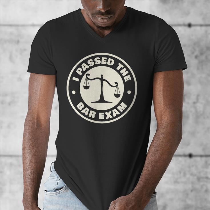 I Passed The Bar Exam For Law School Graduation Men's V-Neck T-Shirt
